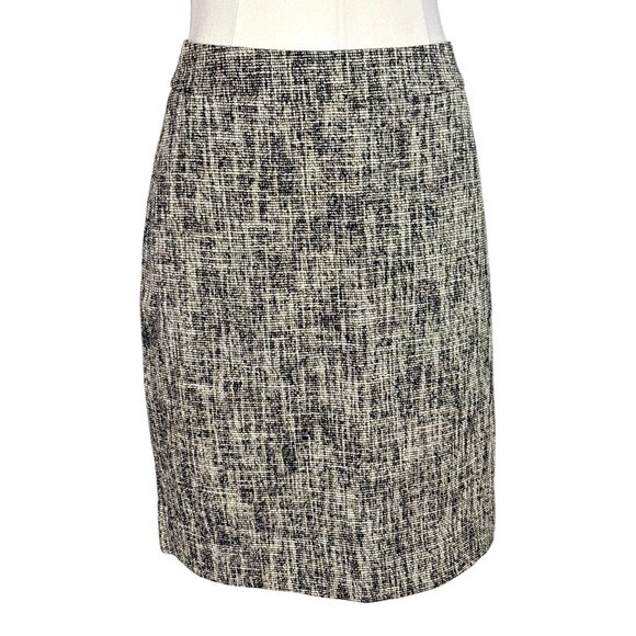 Kate Spade Tweed Pencil Skirt Size 0 Black White Textured Zip Back Classic Work - Picture 1 of 13